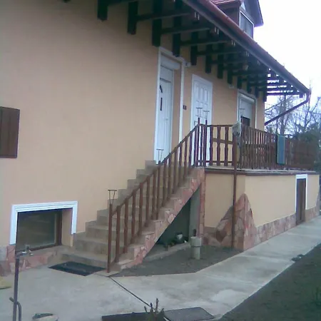 Tuenderkert 招待所