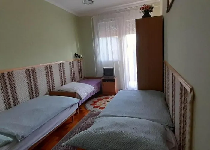 Πανσιόν Tuenderkert *