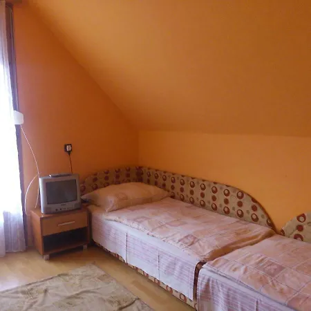 Tuenderkert 게스트하우스 *